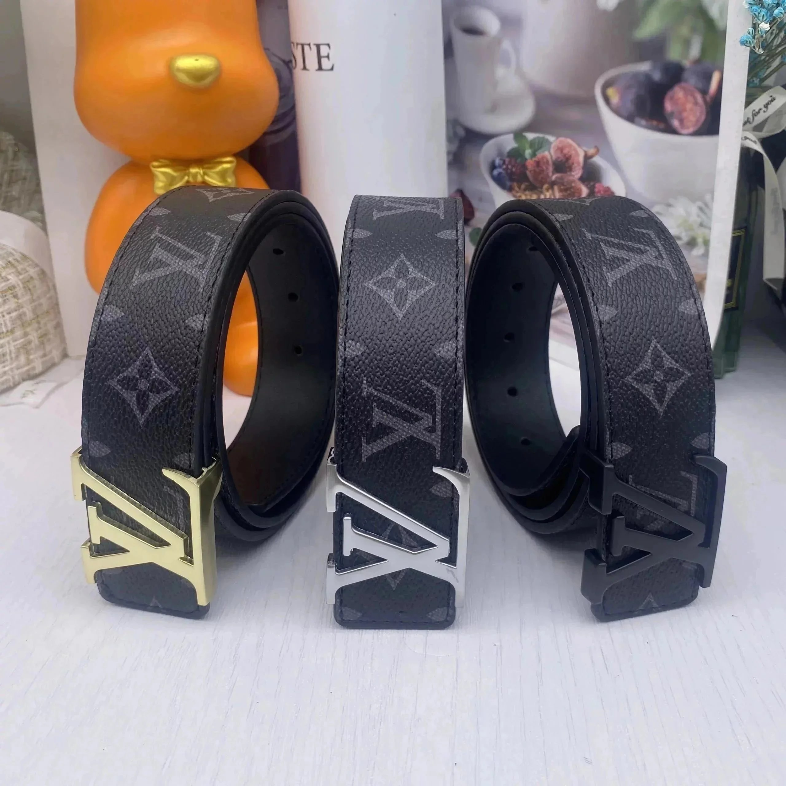 LV Belt99
