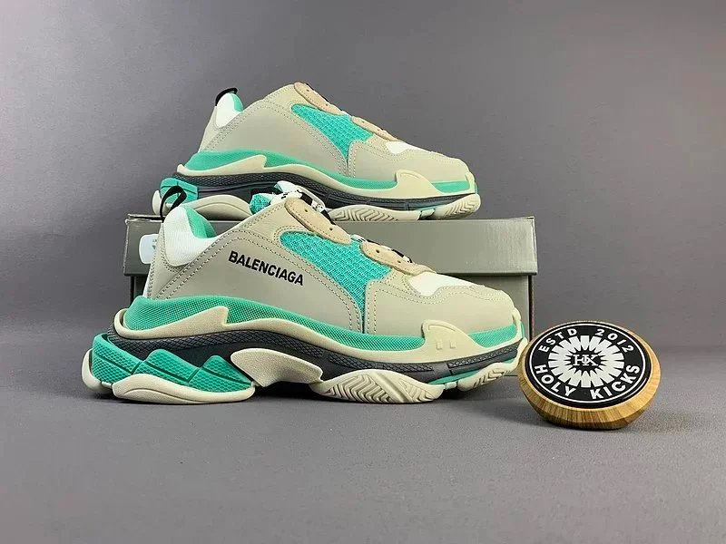 Balenciaga Triple S666