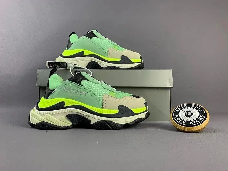 Balenciaga Triple S666