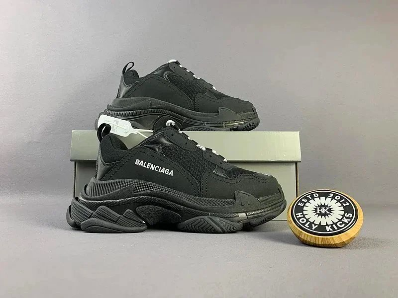 Balenciaga Triple S666