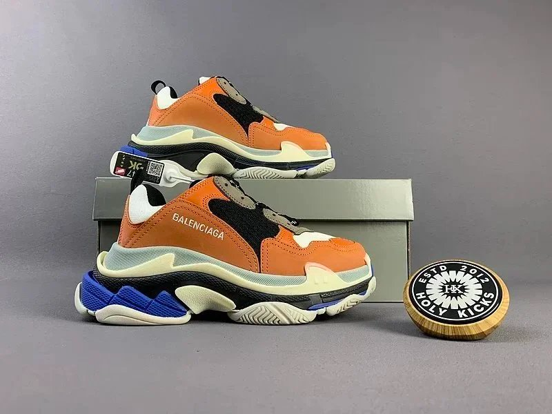 Balenciaga Triple S666