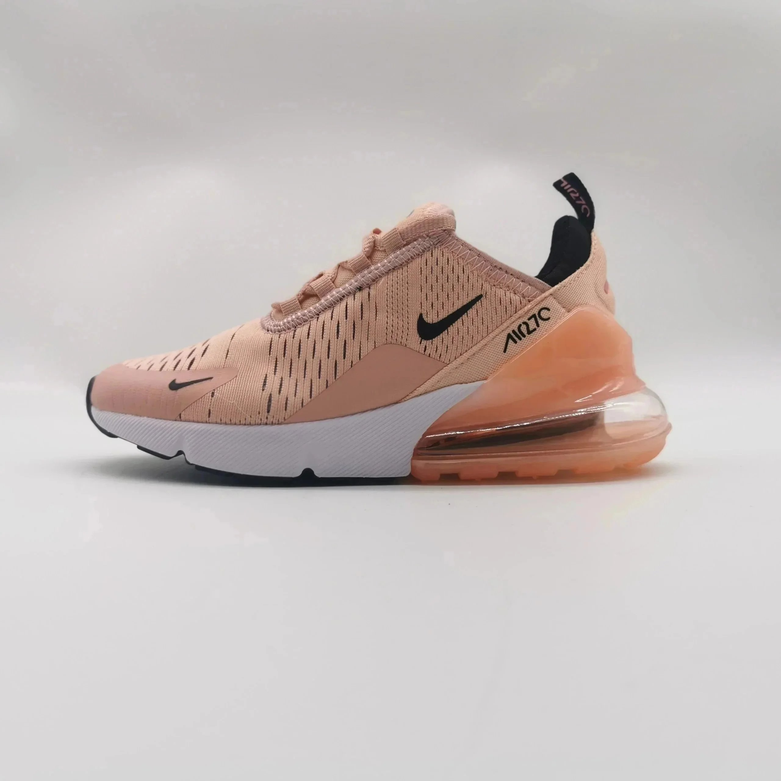 NIKE AIR MAX 270