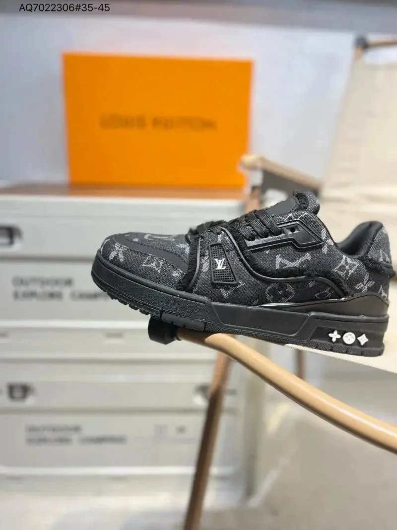 LV  Trainer